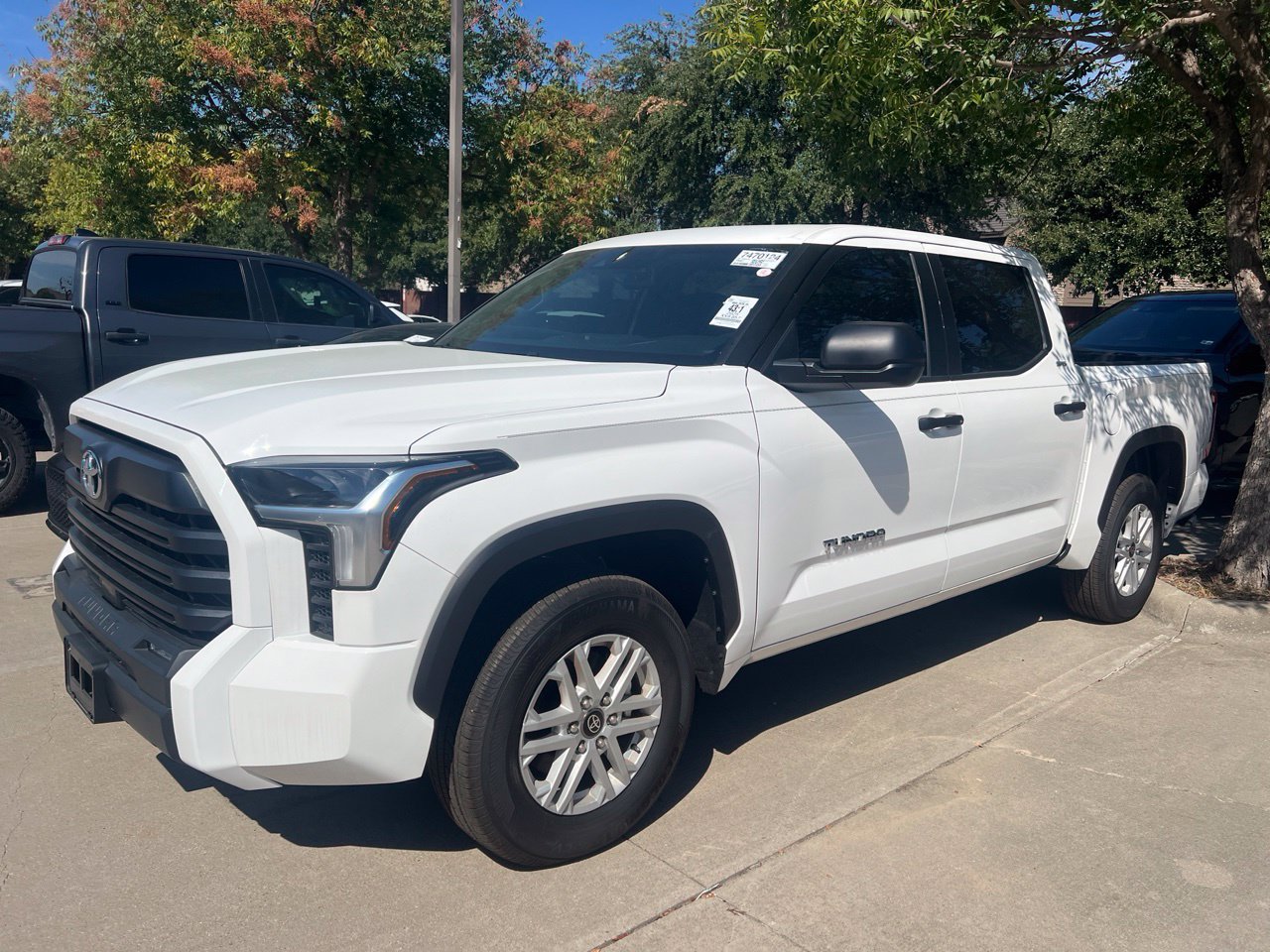 Used 2025 Toyota Tundra SR5 RWD image 6