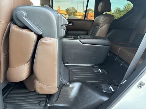 Used 2020 Nissan Armada Platinum w/ Platinum Reserve Package image 17