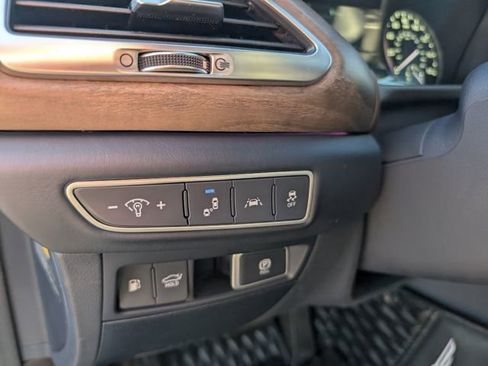 Used 2021 Genesis G90 5.0 Ultimate image 16