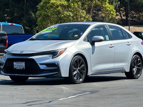 Used 2024 Toyota Corolla XSE FWD image 11