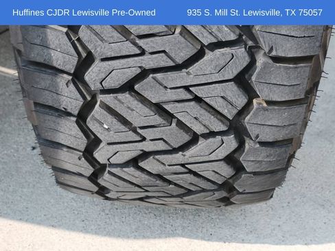 Certified 2019 Jeep Wrangler Sport AWD/4WD image 11