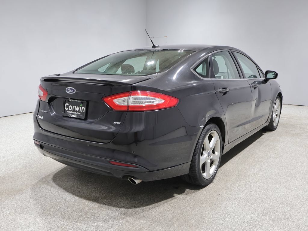 Used 2014 Ford Fusion SE FWD image 8
