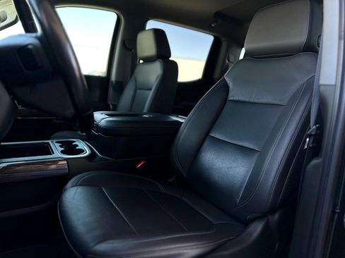 Used 2021 Chevrolet Silverado 1500 LT Trail Boss w/ Convenience Package II image 10