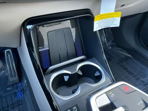 Certified 2025 BMW X1 xDrive28i w/ Premium Package image 18