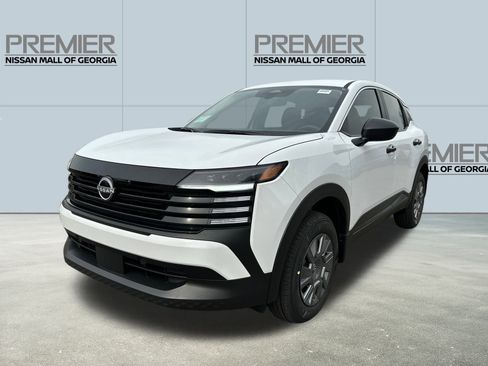 New 2026 Nissan Kicks S image 1