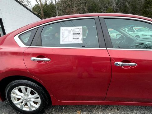 Used 2015 Nissan Altima 2.5 S w/ Sport Value Package image 10