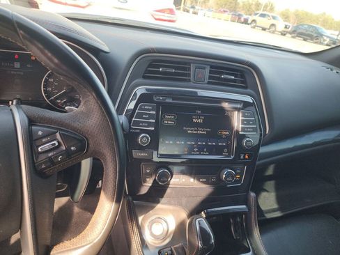 Used 2020 Nissan Maxima SR w/ Illumination Package image 14