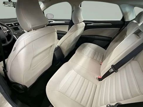 Used 2018 Ford Fusion S image 25