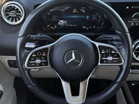 Used 2023 Mercedes-Benz GLA 250 4MATIC image 13