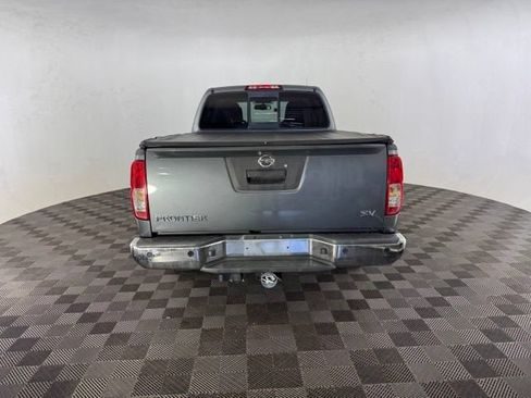 Used 2016 Nissan Frontier SV w/ SV Value Truck Package RWD image 6