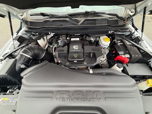 Certified 2024 RAM 3500 Big Horn image 18
