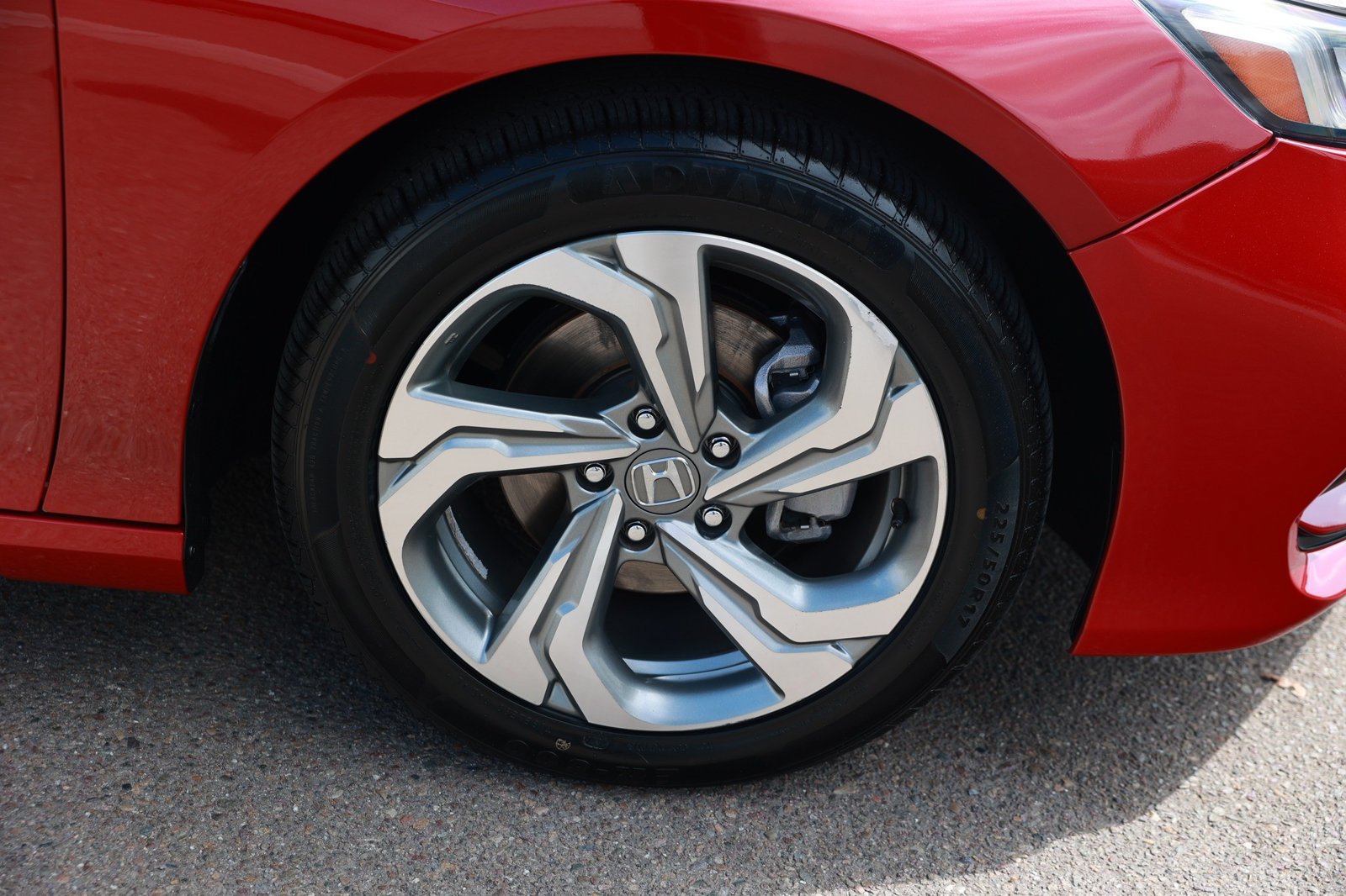 Used 2018 Honda Accord EX-L image 10