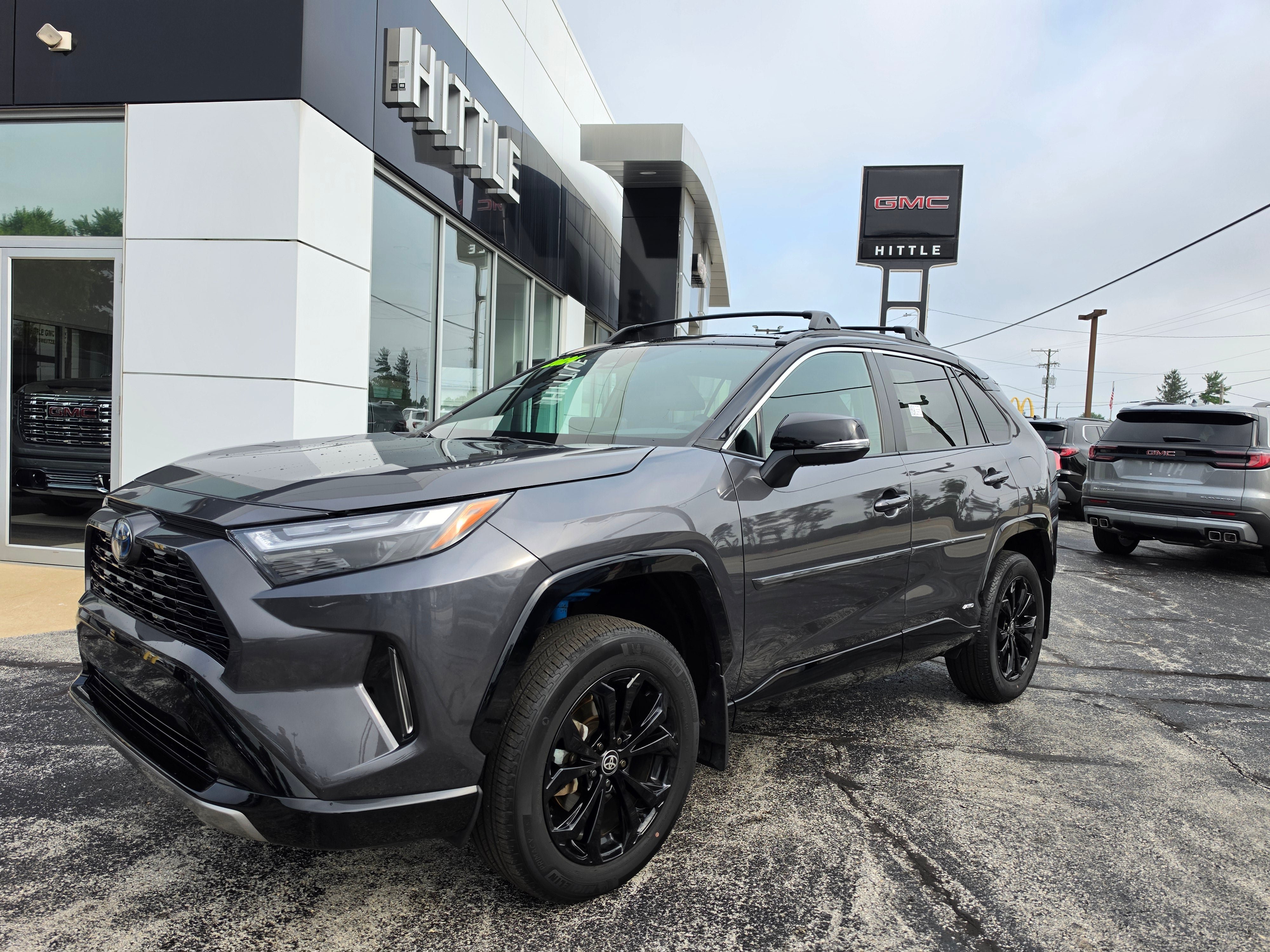 Used 2024 Toyota RAV4 XSE w/ Weather Package AWD/4WD image 1