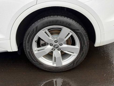 Used 2019 Audi Q5 2.0T Premium Plus w/ Premium Plus Package image 9