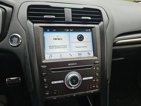 Used 2018 Ford Fusion Titanium AWD/4WD image 21