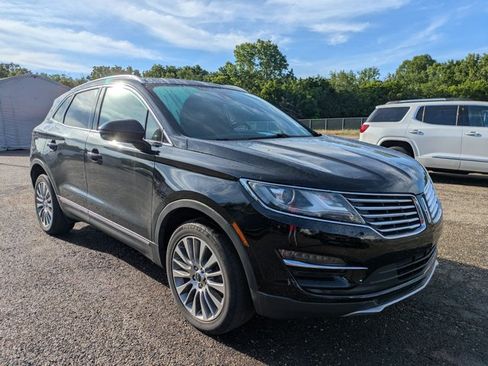 Used 2017 Lincoln MKC Reserve w/ Lincoln MKC Climate Package AWD/4WD image 3