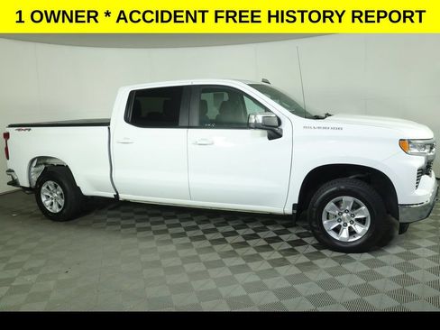 Used 2022 Chevrolet Silverado 1500 LT AWD/4WD image 2