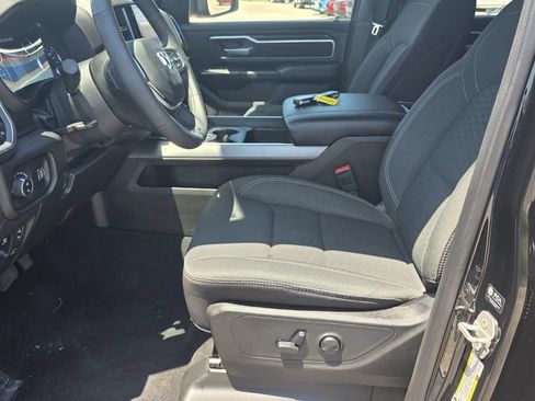 Used 2025 RAM 1500 Big Horn AWD/4WD image 16