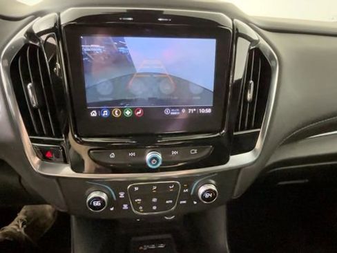 Used 2023 Chevrolet Traverse LT FWD image 33