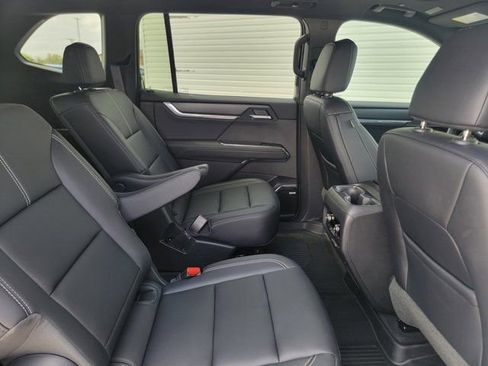 New 2026 GMC Acadia Elevation w/ Elevation Premium Package FWD image 11