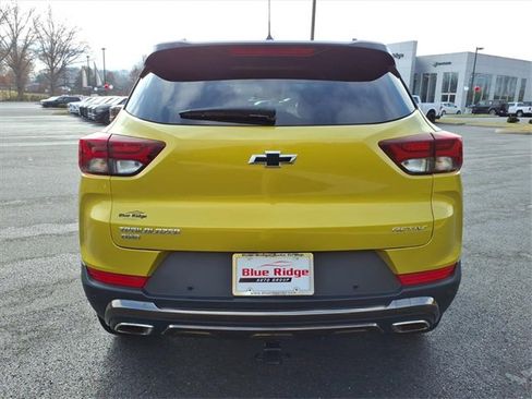 Used 2023 Chevrolet TrailBlazer ACTIV w/ Sun and Liftgate Package image 5