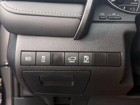 Certified 2023 Toyota Camry SE FWD image 18