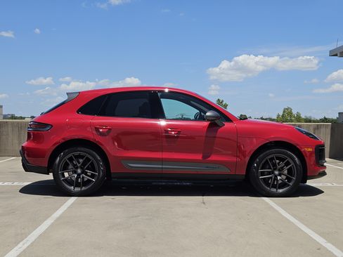 Used 2023 Porsche Macan Turbo AWD/4WD image 9