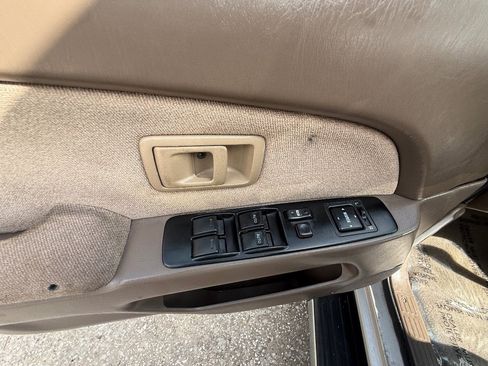 Used 2000 Toyota 4Runner 2WD image 19