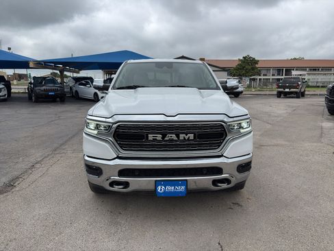 Used 2024 RAM 1500 Limited AWD/4WD image 2