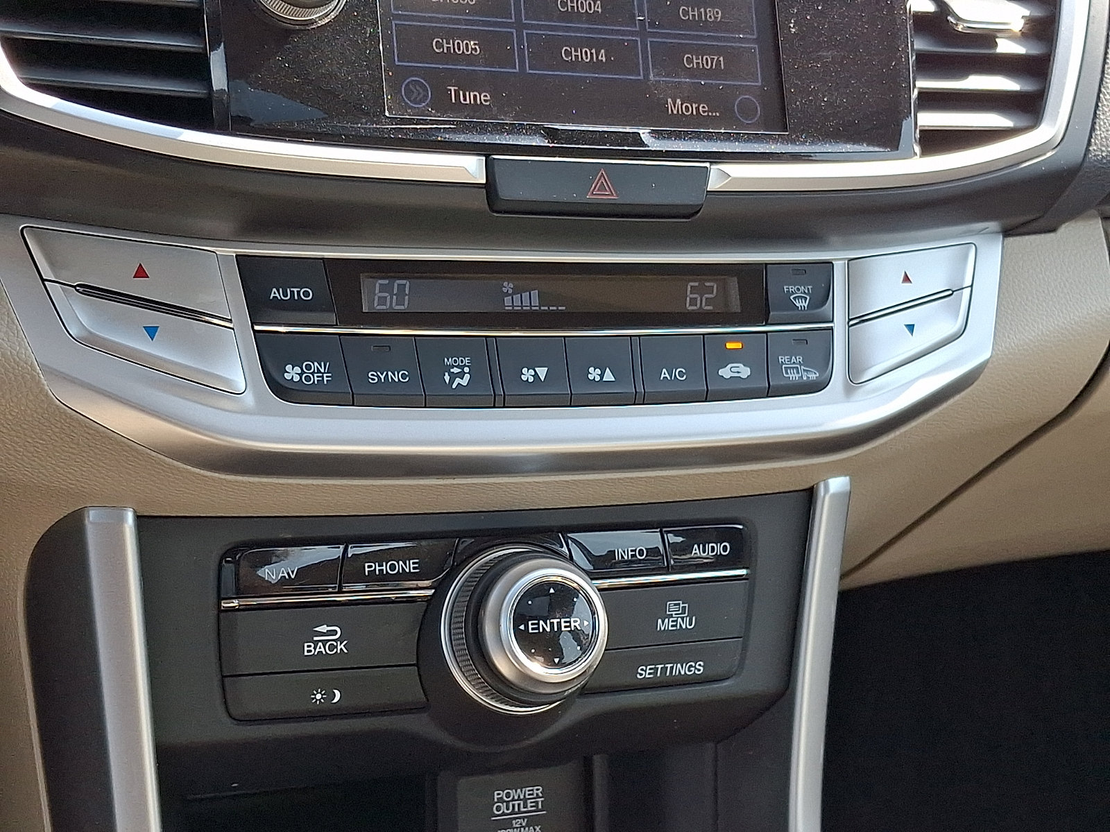 Used 2015 Honda Accord EX-L image 16