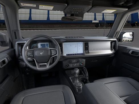New 2025 Ford Bronco Badlands w/ Sasquatch Package AWD/4WD image 9