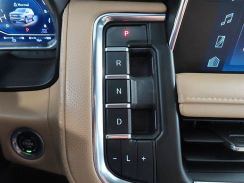 Used 2023 Chevrolet Tahoe Premier RWD image 26