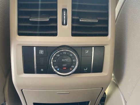 Used 2016 Mercedes-Benz GL 550 4MATIC image 20