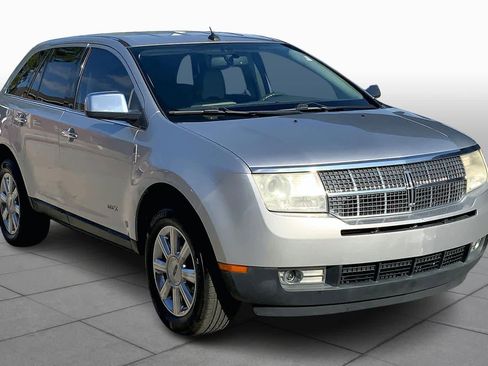 Used 2009 Lincoln MKX 2WD image 2