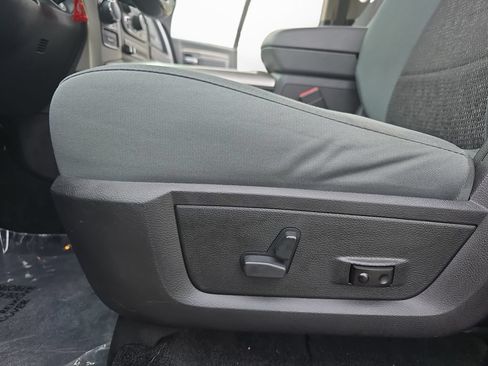 Used 2017 RAM 1500 Big Horn AWD/4WD image 28