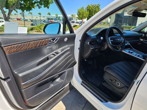 Used 2024 Genesis GV80 2.5T image 15