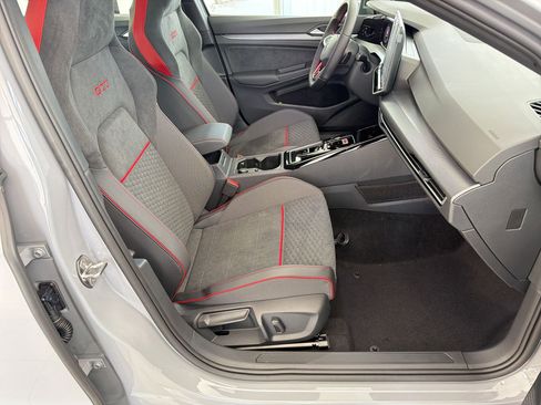 New 2026 Volkswagen Golf SE image 31