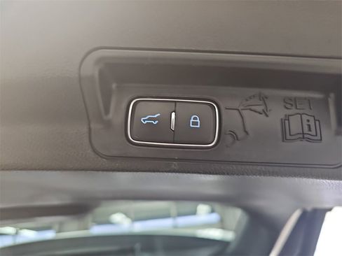 Used 2023 Ford Explorer XLT w/ Equipment Group 202A image 13