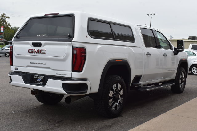 Used 2025 GMC Sierra 2500 Denali w/ Denali Reserve Package AWD/4WD image 12