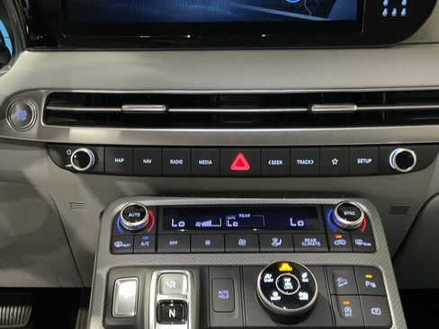 Used 2025 Hyundai Palisade SEL AWD/4WD image 17
