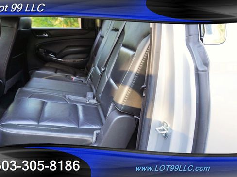 Used 2018 Chevrolet Suburban LT AWD/4WD image 13