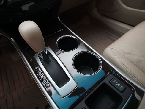 Used 2013 Nissan Altima 3.5 SL w/ Technology Pkg image 16