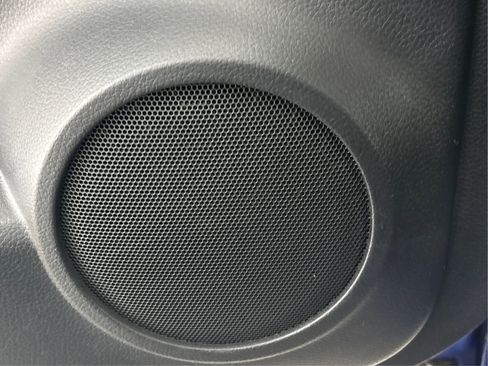 Used 2022 Nissan Rogue Sport S image 38