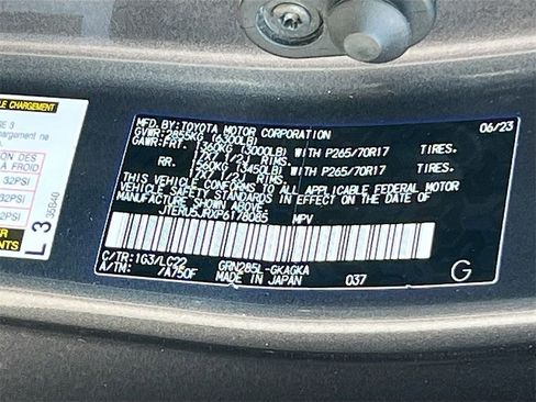 Used 2023 Toyota 4Runner TRD Off-Road Premium image 31