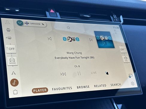 Used 2024 Land Rover Range Rover Evoque Dynamic SE image 24