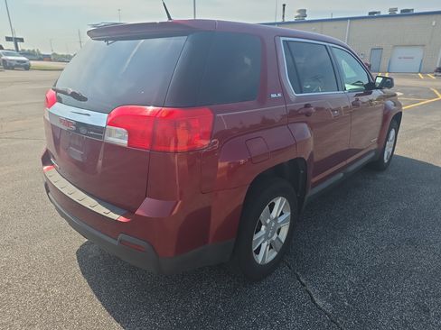 Used 2011 GMC Terrain SLE FWD image 4