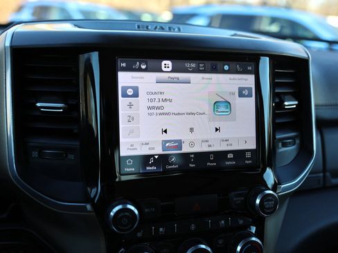 Used 2022 RAM 1500 Laramie image 26