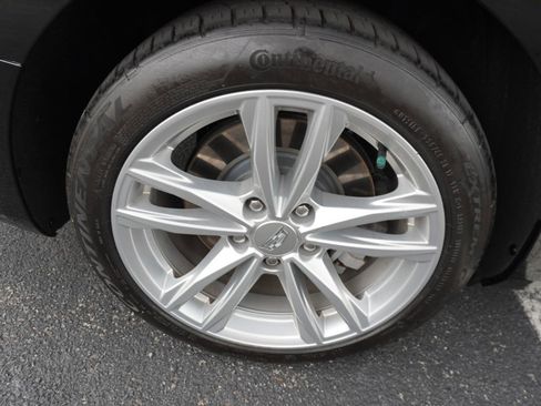 Used 2020 Cadillac CT4 Luxury w/ Sun And Sound Package RWD image 31