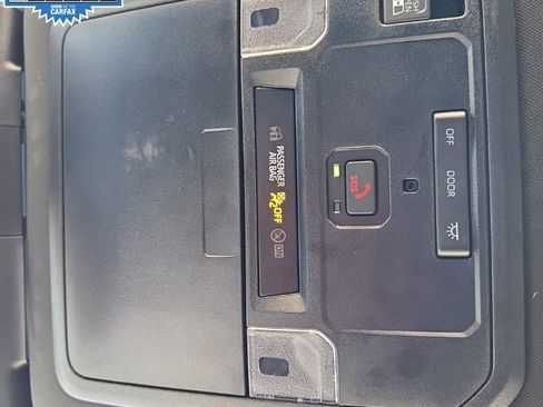 Used 2025 Toyota Tacoma SR5 image 32