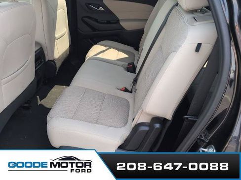 Used 2023 Chevrolet Traverse LT AWD/4WD image 7